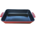 34x 25cm Cast Iron rectangular Roasting Dish, Lasagna Pan with Internal Matte Black Enamel Coating, and Red Enamel Coating Exterior Finish.